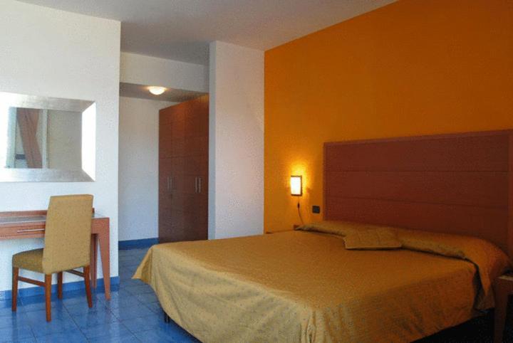 Hotel La Tonnara 4*